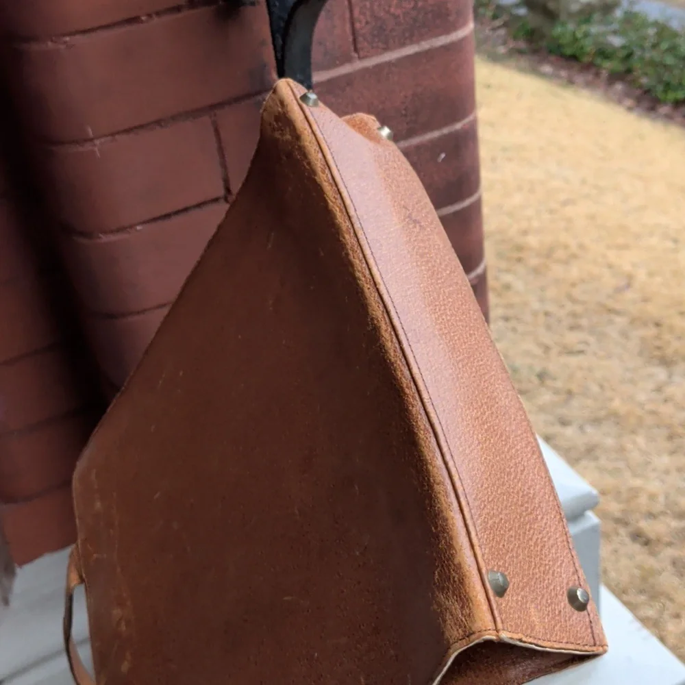 RARE Upright Unisex Yves Saint Laurent Elegant Brown Textured Leather Tote Bag
